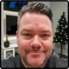 Male user review describing better urinary flow and enhanced daily comfort.